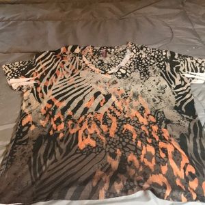XXL Kiara Blouse Abstract Print w/sparkles